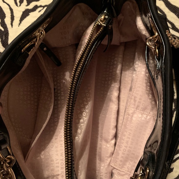 Like new! kate spade satchel. Silver Chain. - Picture 6 of 8
